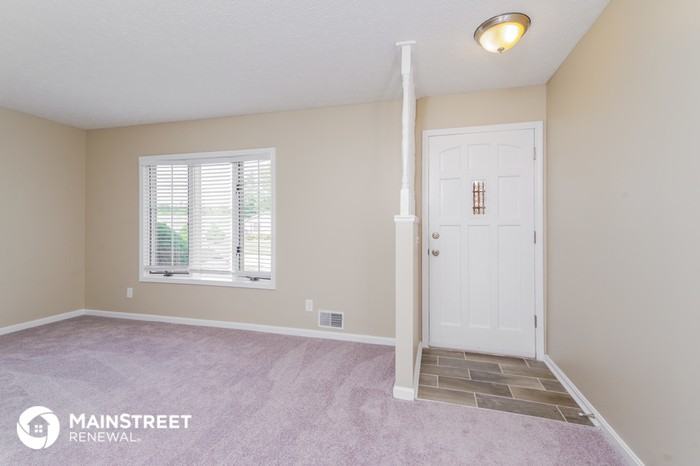 8412 Fernview Dr - Photo 3 of 16