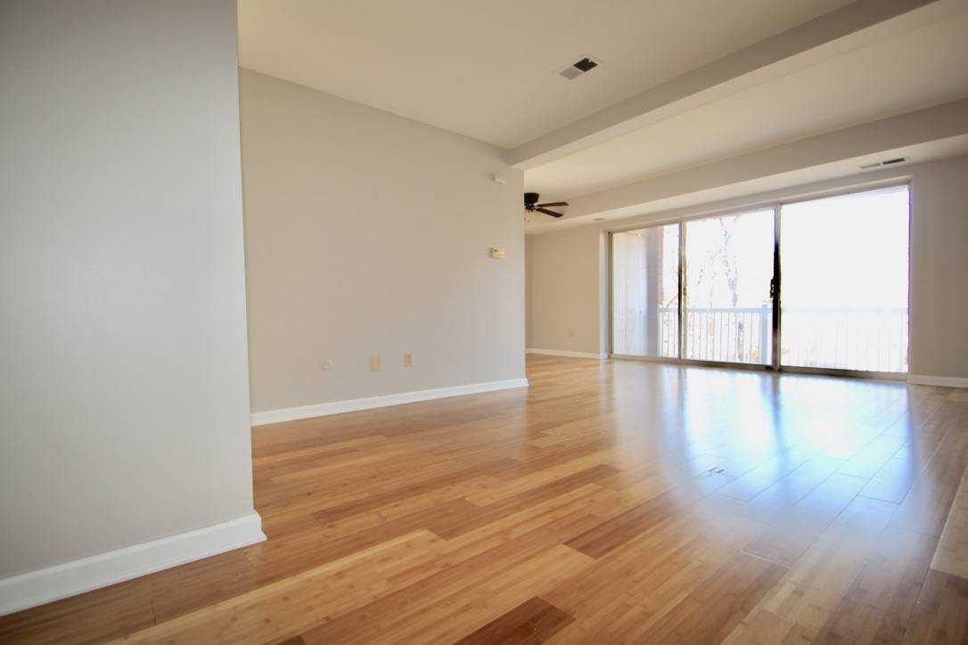 424 424 EAST WHEELING STREETAPT F-4 #F04 - Photo 2 of 10