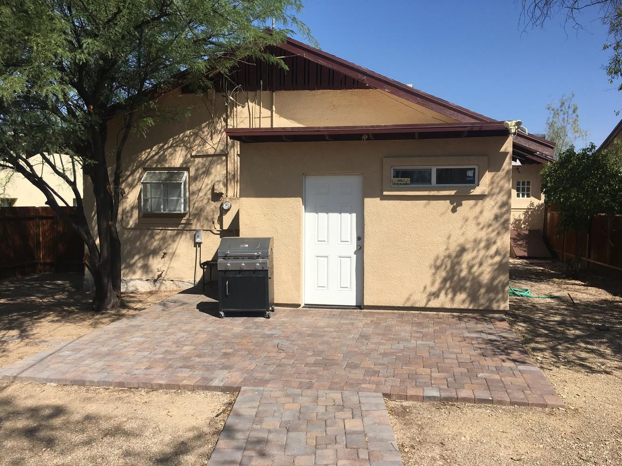 1030 E 7th St #1 - Photo 5 of 50