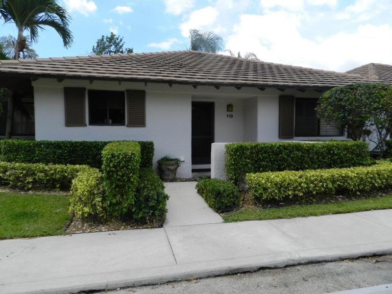 119 Club Dr - Photo 2 of 19