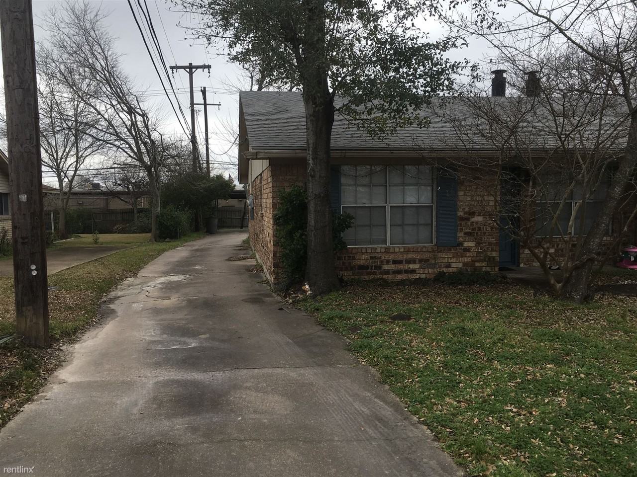 1922 Briar Oaks Dr - Photo 2 of 25