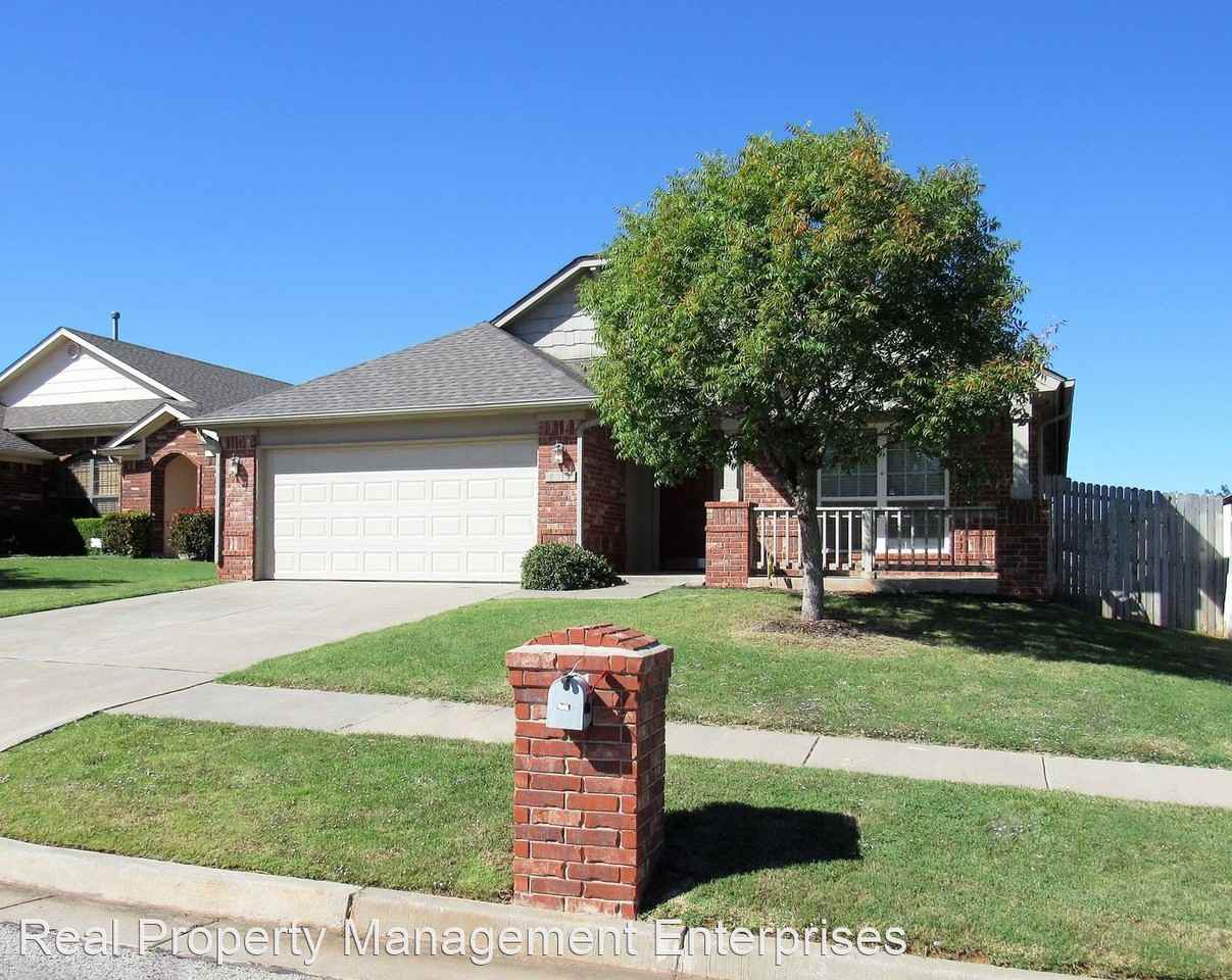 2913 Sw 102nd St - Photo 2 of 28