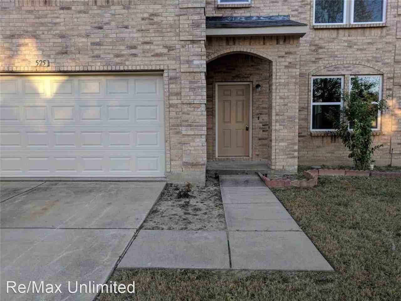 525 Rocky Springs Dr - Photo 2 of 17