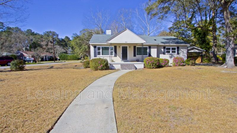 511 Canterbury Rd - Photo 2 of 15