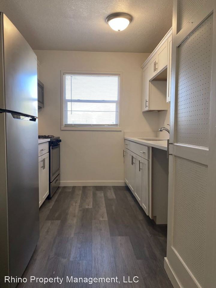 1094 W. Goodyear Ave - Photo 2 of 10