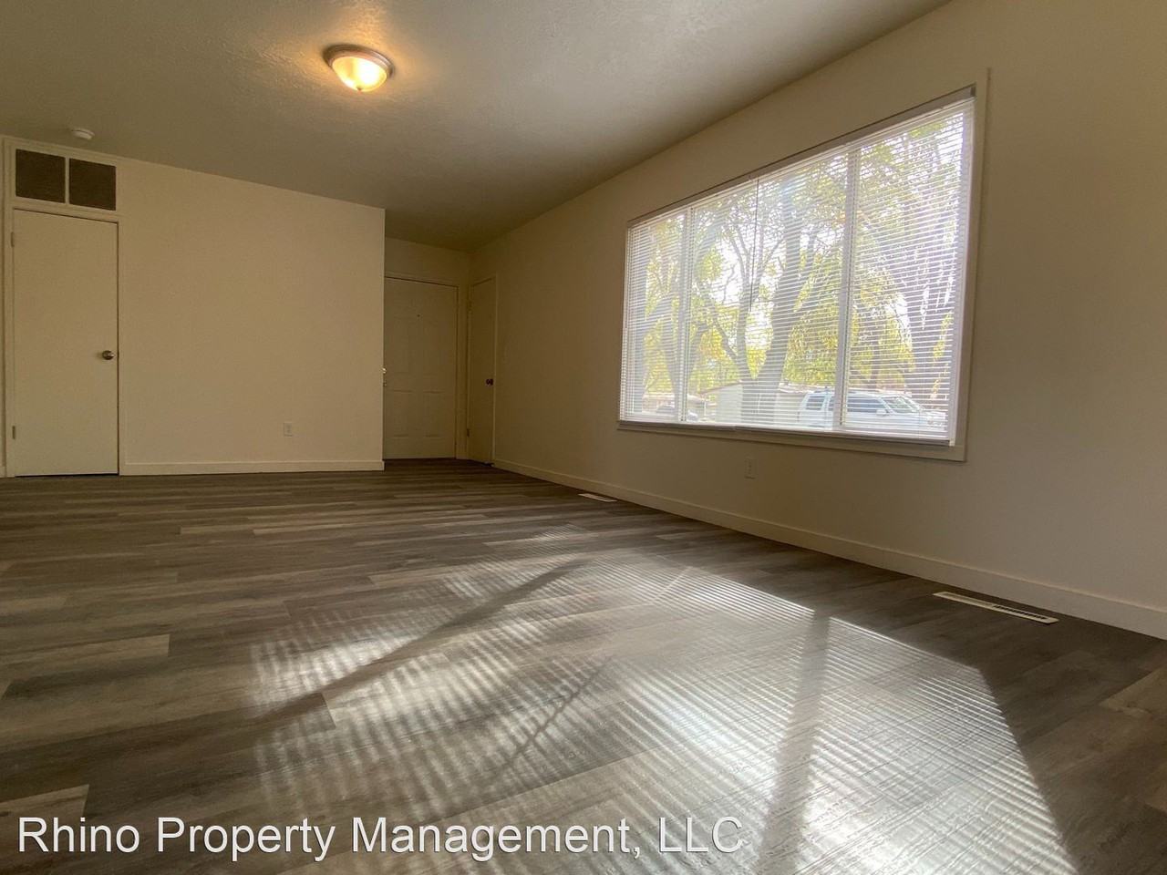 1094 W. Goodyear Ave - Photo 3 of 10