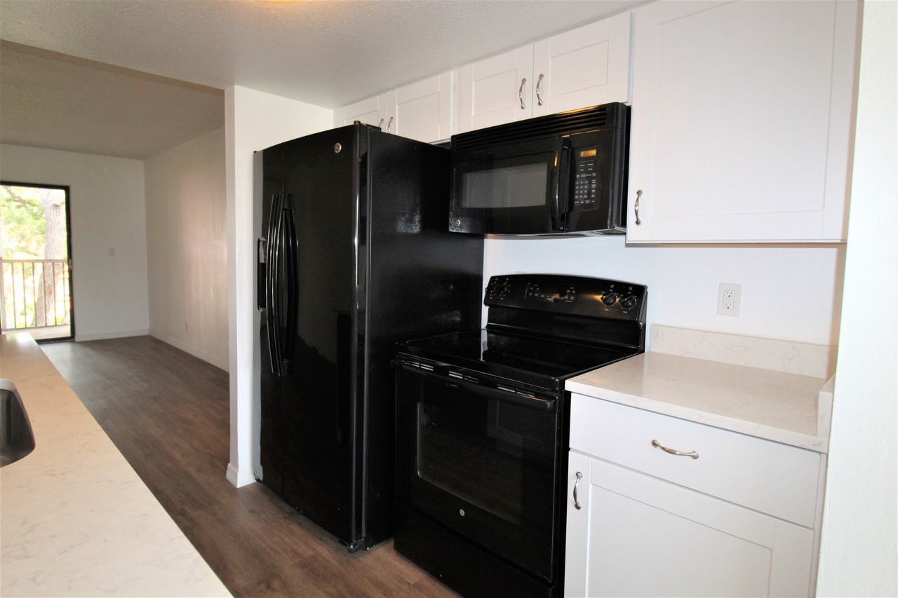 5310 26th St W #1406 - Photo 3 of 17