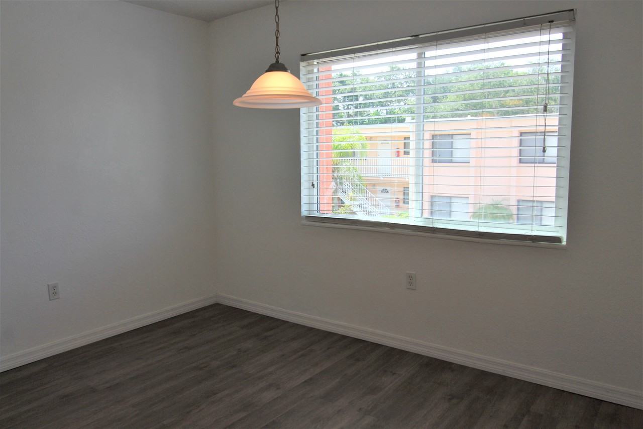 5310 26th St W #1406 - Photo 5 of 17