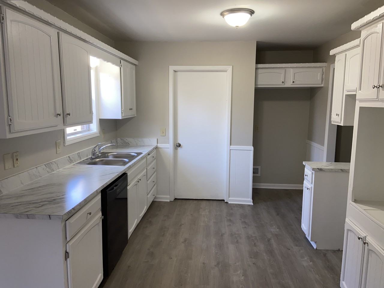 10724 E 28th Pl - Photo 2 of 12