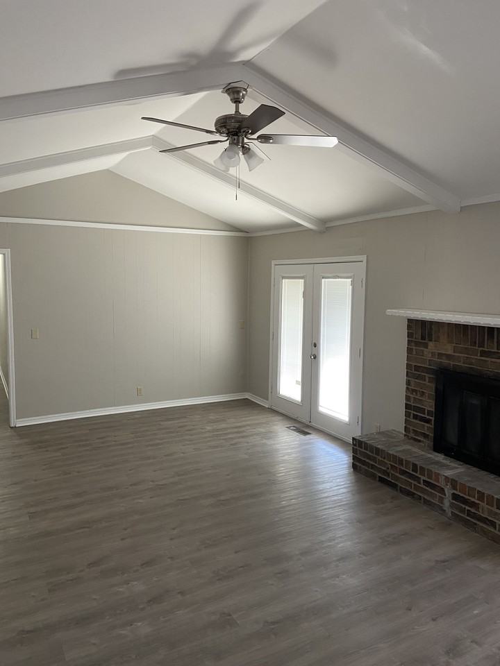 10724 E 28th Pl - Photo 3 of 12