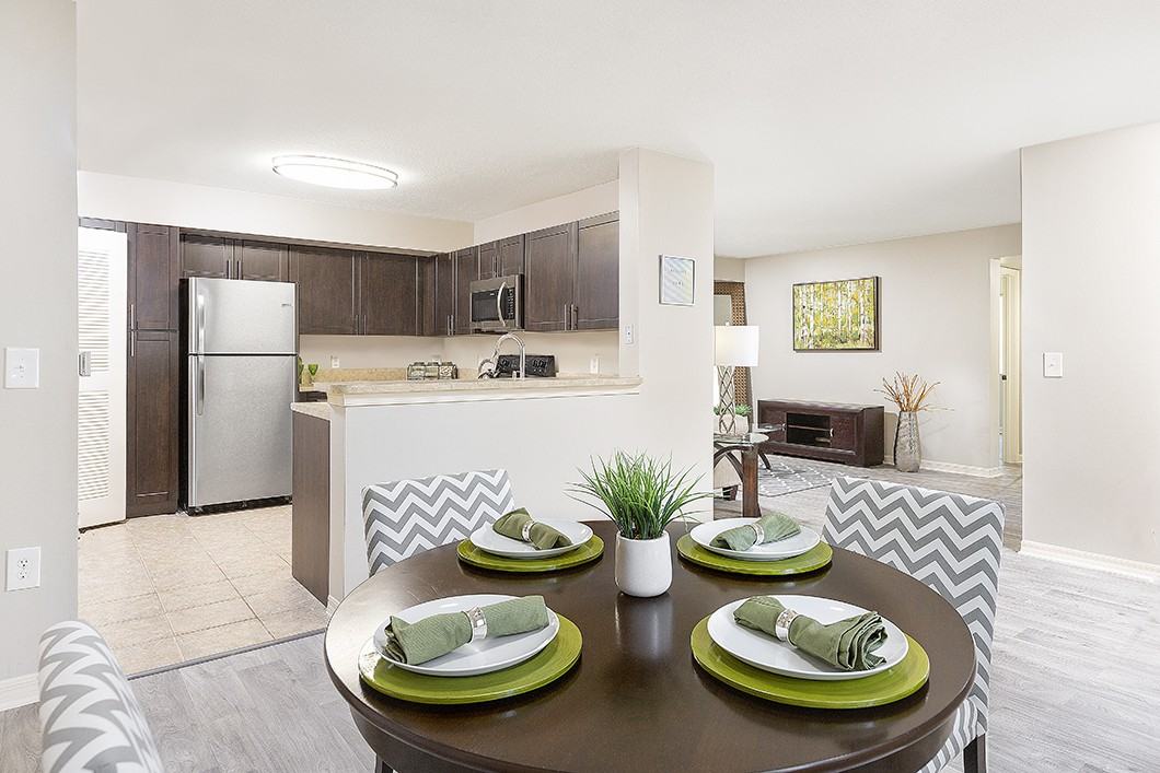 Club Lake Pointe - Photo 4 of 36