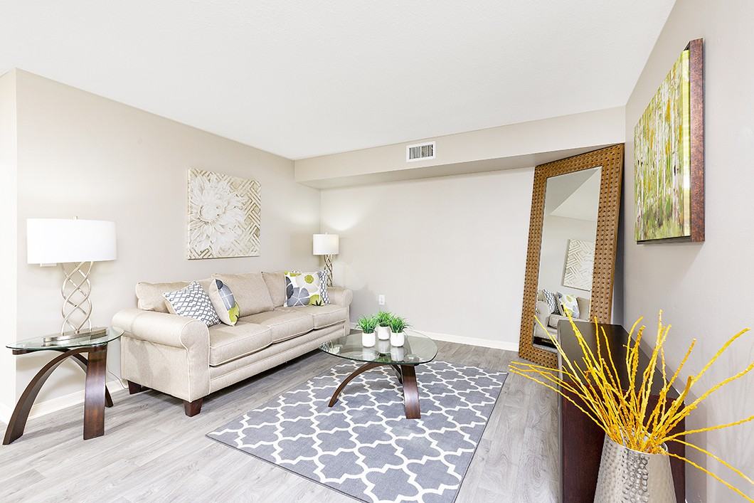 Club Lake Pointe - Photo 7 of 36