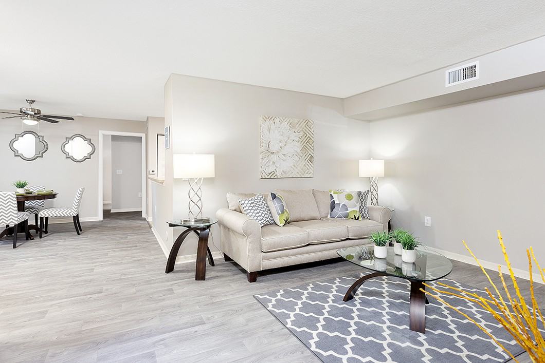 Club Lake Pointe - Photo 2 of 36