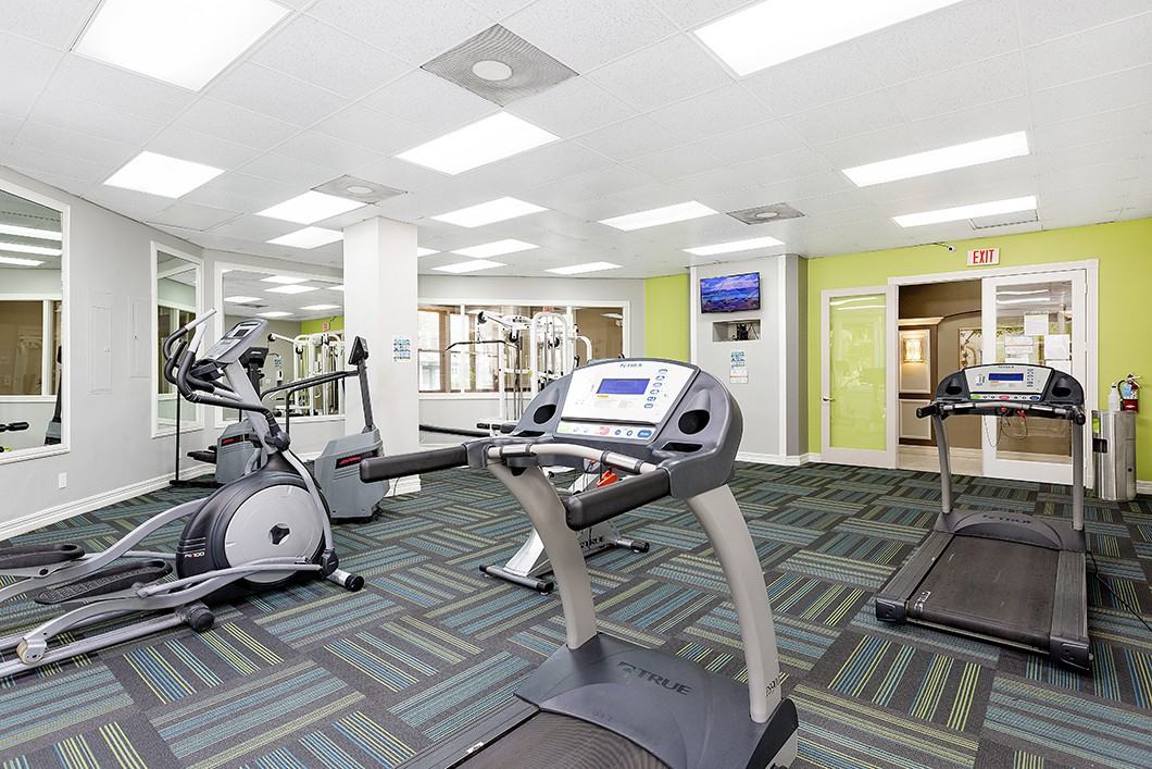 Club Mira Lago - Photo 3 of 42