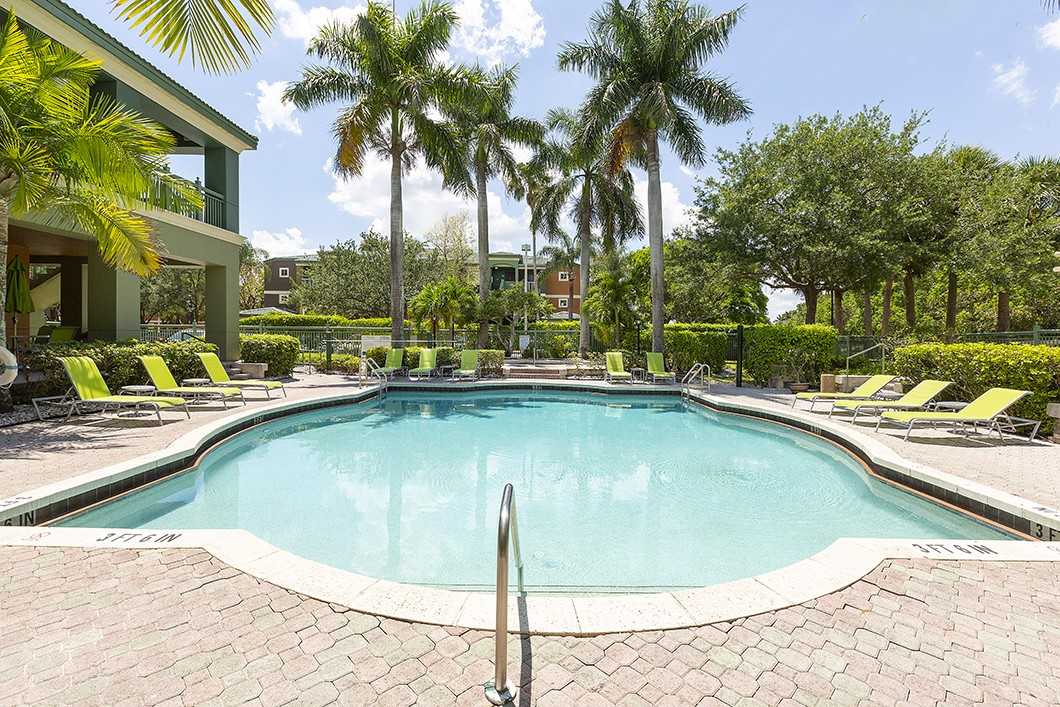 Club Mira Lago - Photo 5 of 42