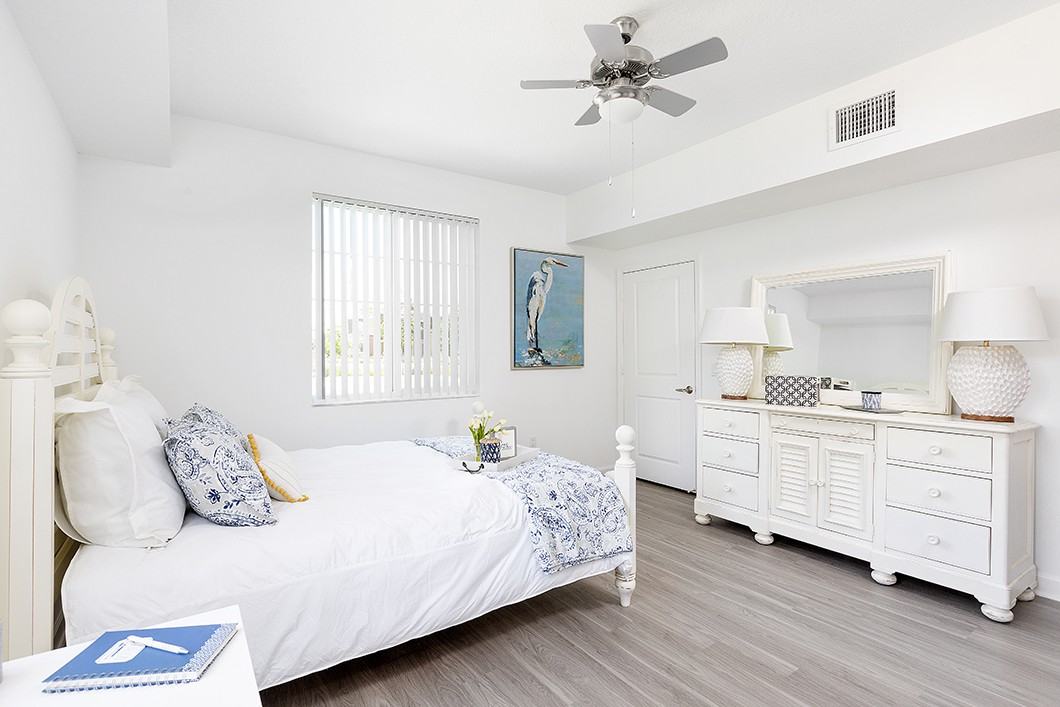 Quantum Lake Villas - Photo 7 of 28