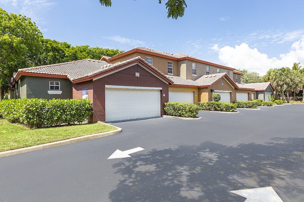 Villas of Juno - Photo 7 of 23