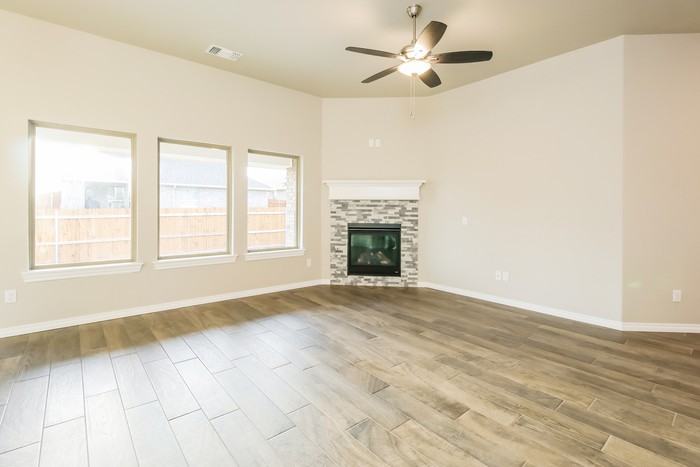 5241 Riverrun Ct - Photo 3 of 16