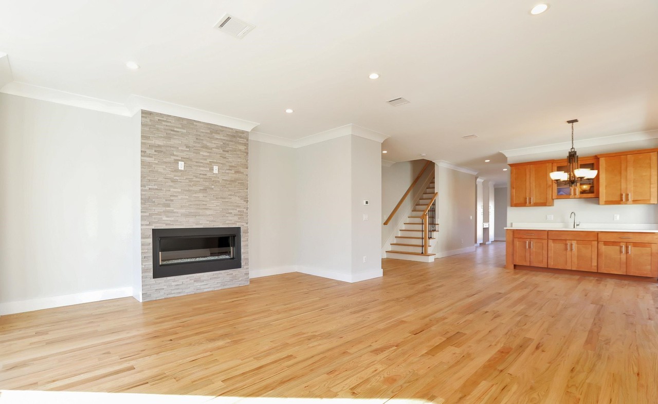 463 Roff Ave #B - Photo 3 of 25