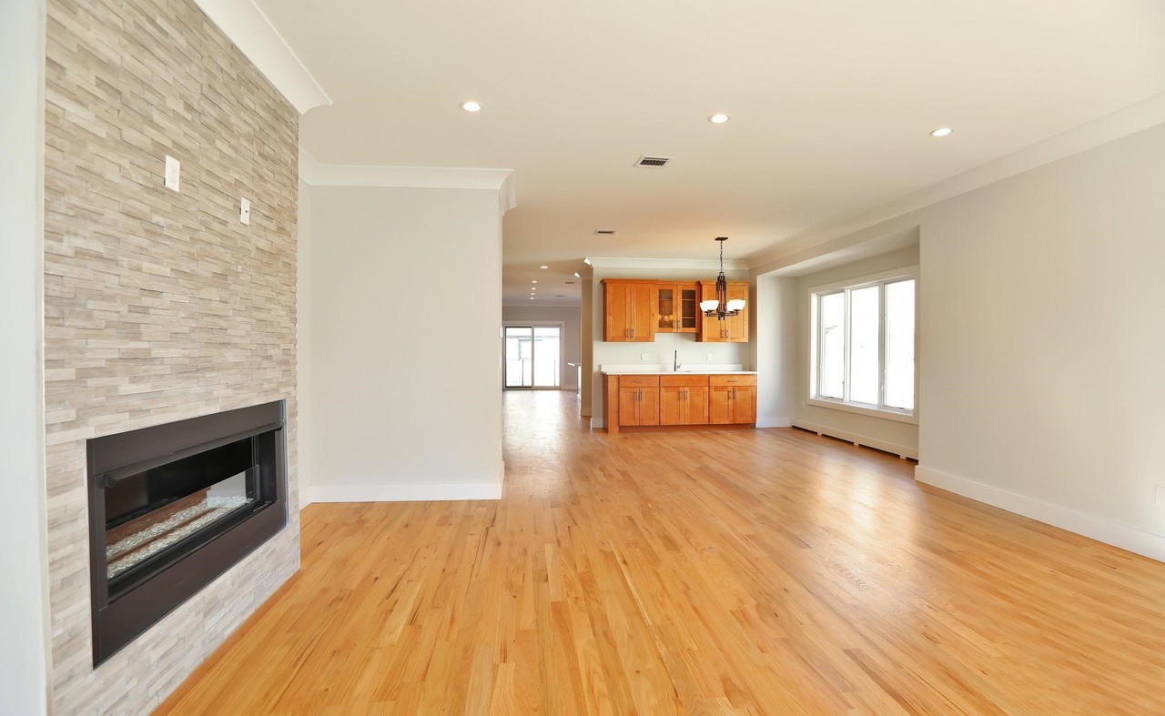 463 Roff Ave #B - Photo 4 of 25