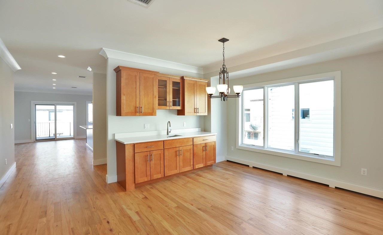 463 Roff Ave #B - Photo 5 of 25