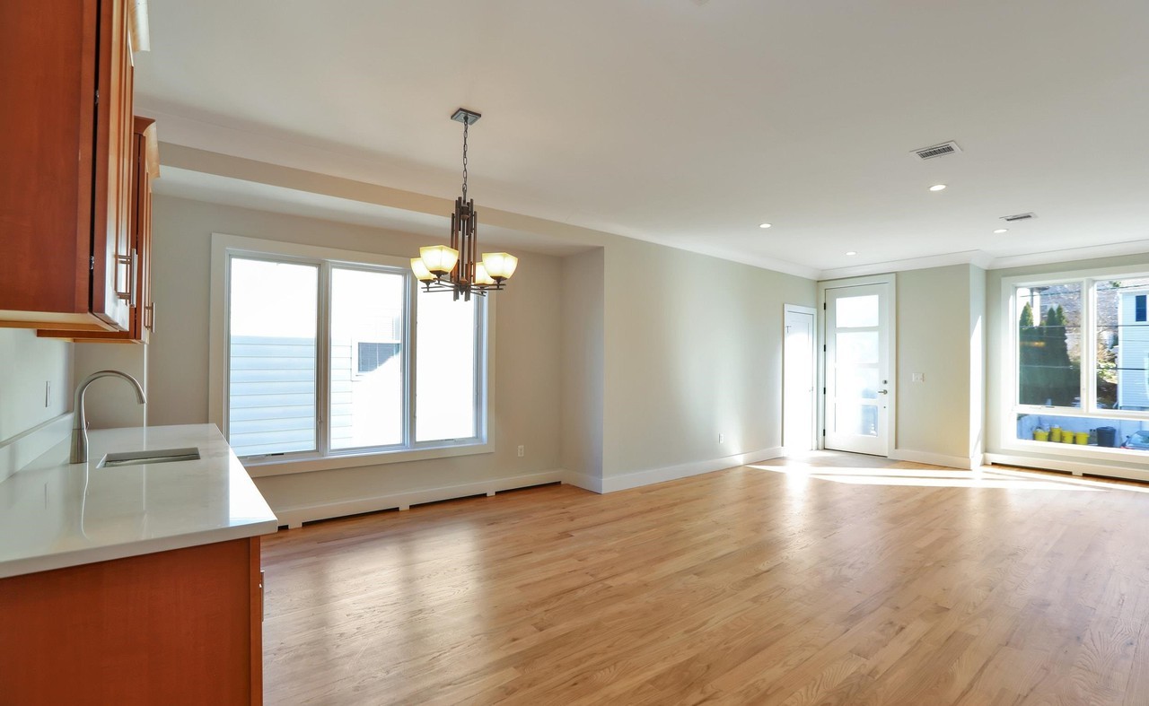 463 Roff Ave #B - Photo 7 of 25