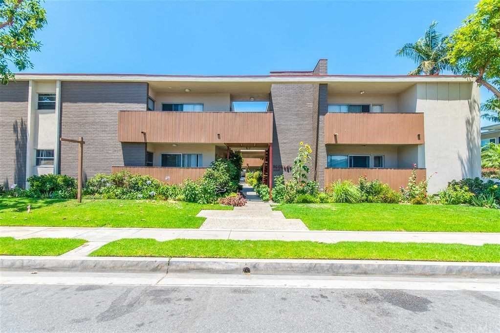 10327 Downey Ave. - Photo 6 of 33