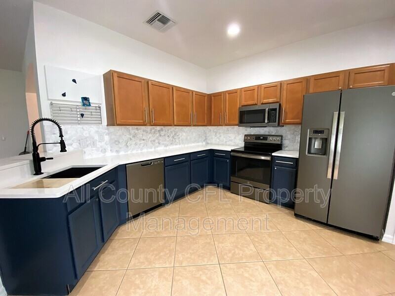 4258 Heirloom Rose Pl - Photo 2 of 22