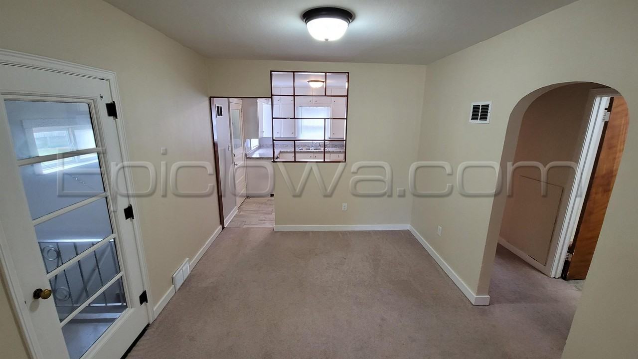 3601 Center Point Rd Ne #1 - Photo 4 of 12