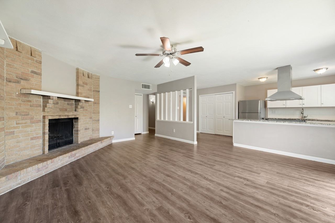 17615 Autumn Hills Dr #1 - Photo 7 of 33