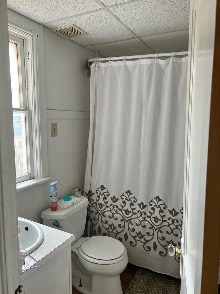 1222 N 10th St #1222 - Photo 6 of 9
