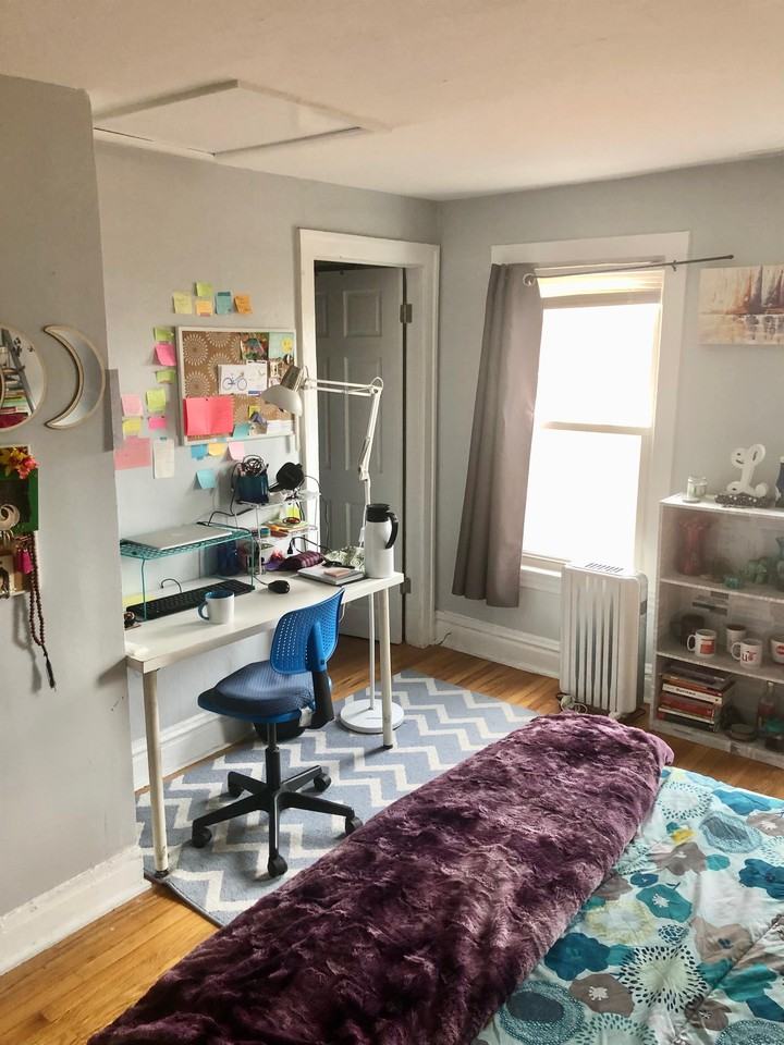 1830 W 17th Street - Coach 2 - Photo 5 of 11
