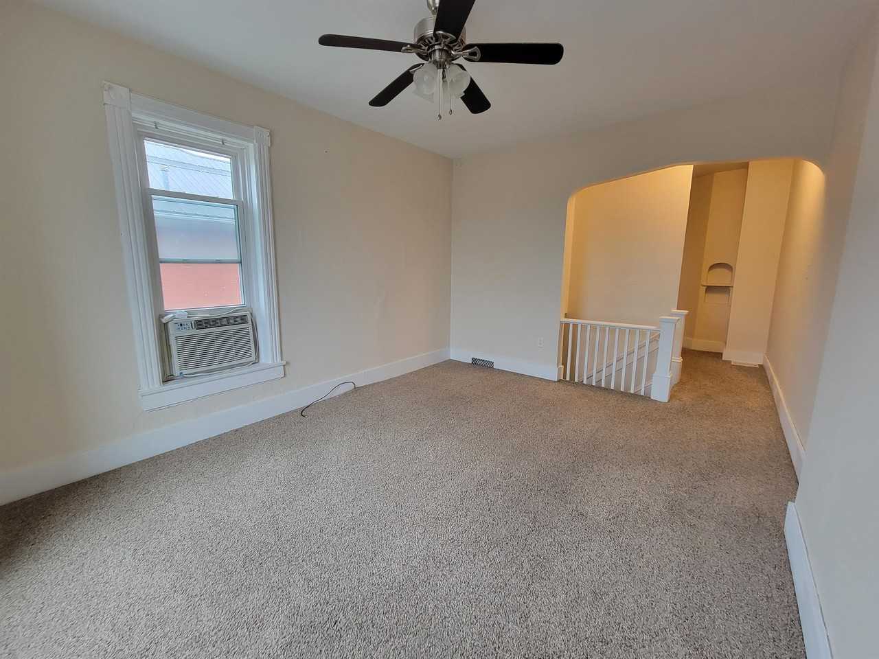 517/519 Avenue G - 519 1/2 Upper #519-1-2UPP - Photo 2 of 10