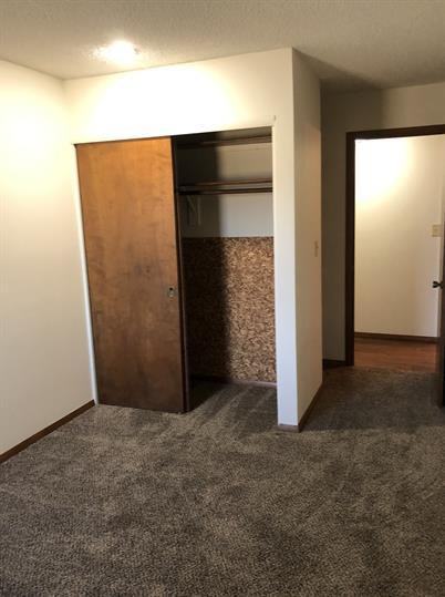 Lincoln Park Apartments - Photo 3 of 25