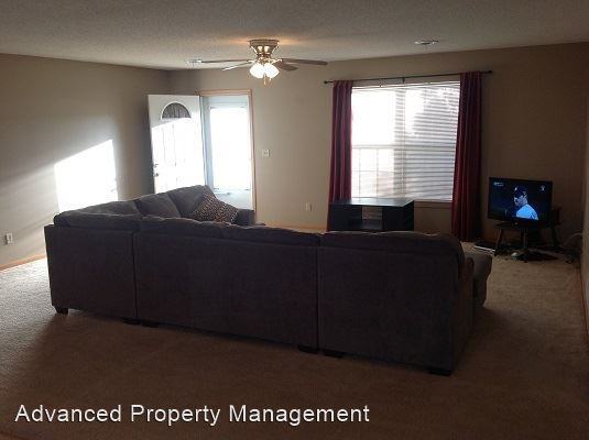 213 Brooklawn Dr - Photo 2 of 13