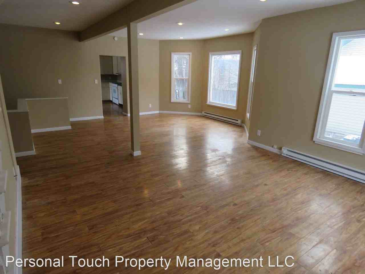 411 5th Ave S - Photo 2 of 15