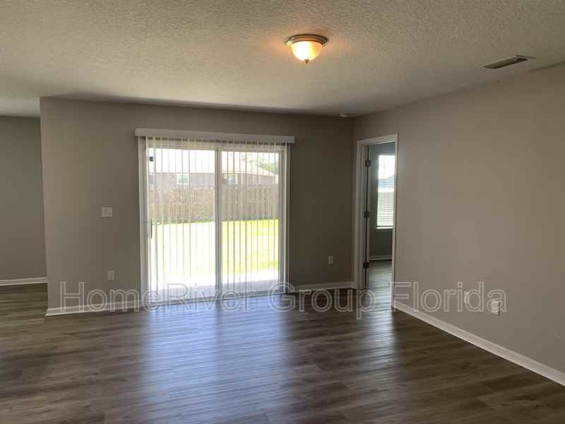 6190 Daylilly Rd - Photo 3 of 17