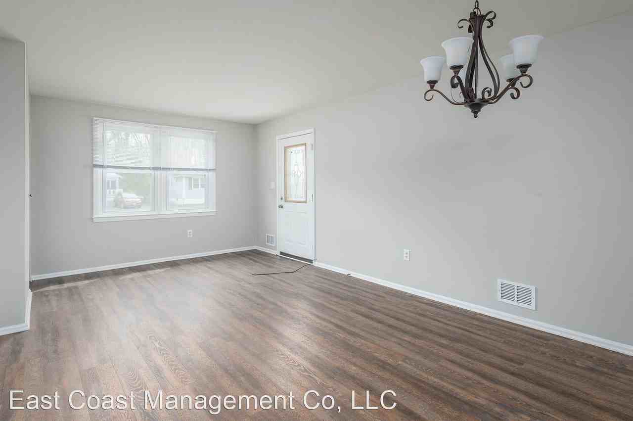 920 Homberg Ave - Photo 2 of 26