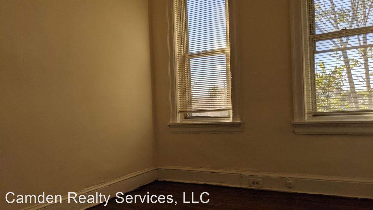 717 N 9th St - Photo 3 of 14