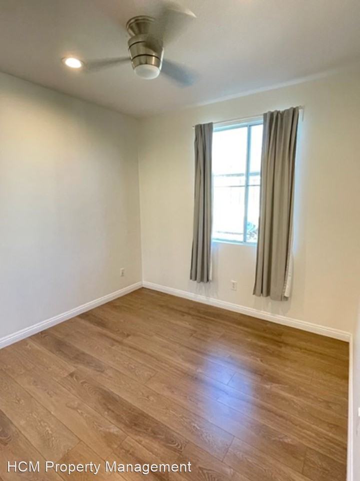 7 Bonsall - Photo 3 of 35