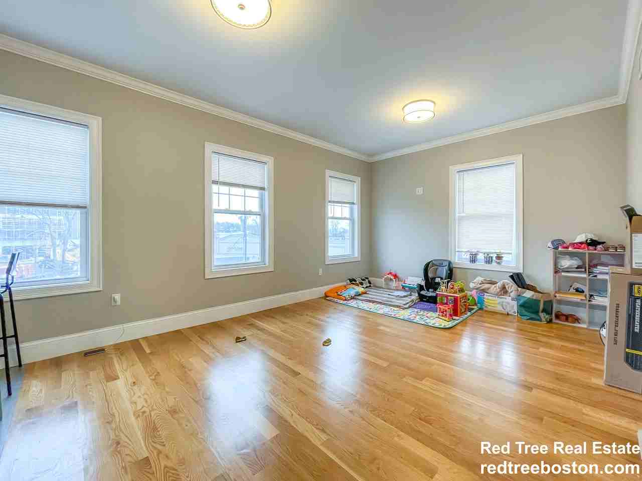 273 Hancock St #3 - Photo 4 of 13