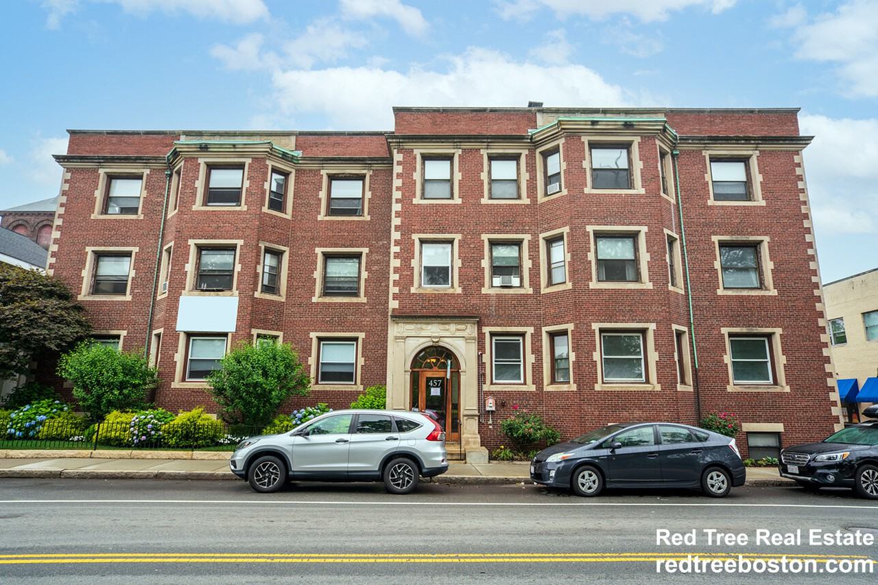 457 Centre St #106 - Photo 2 of 9