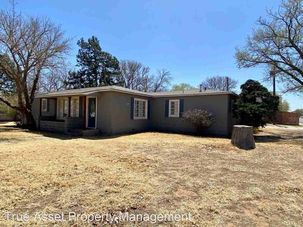 3215 30th St - Photo 2 of 12