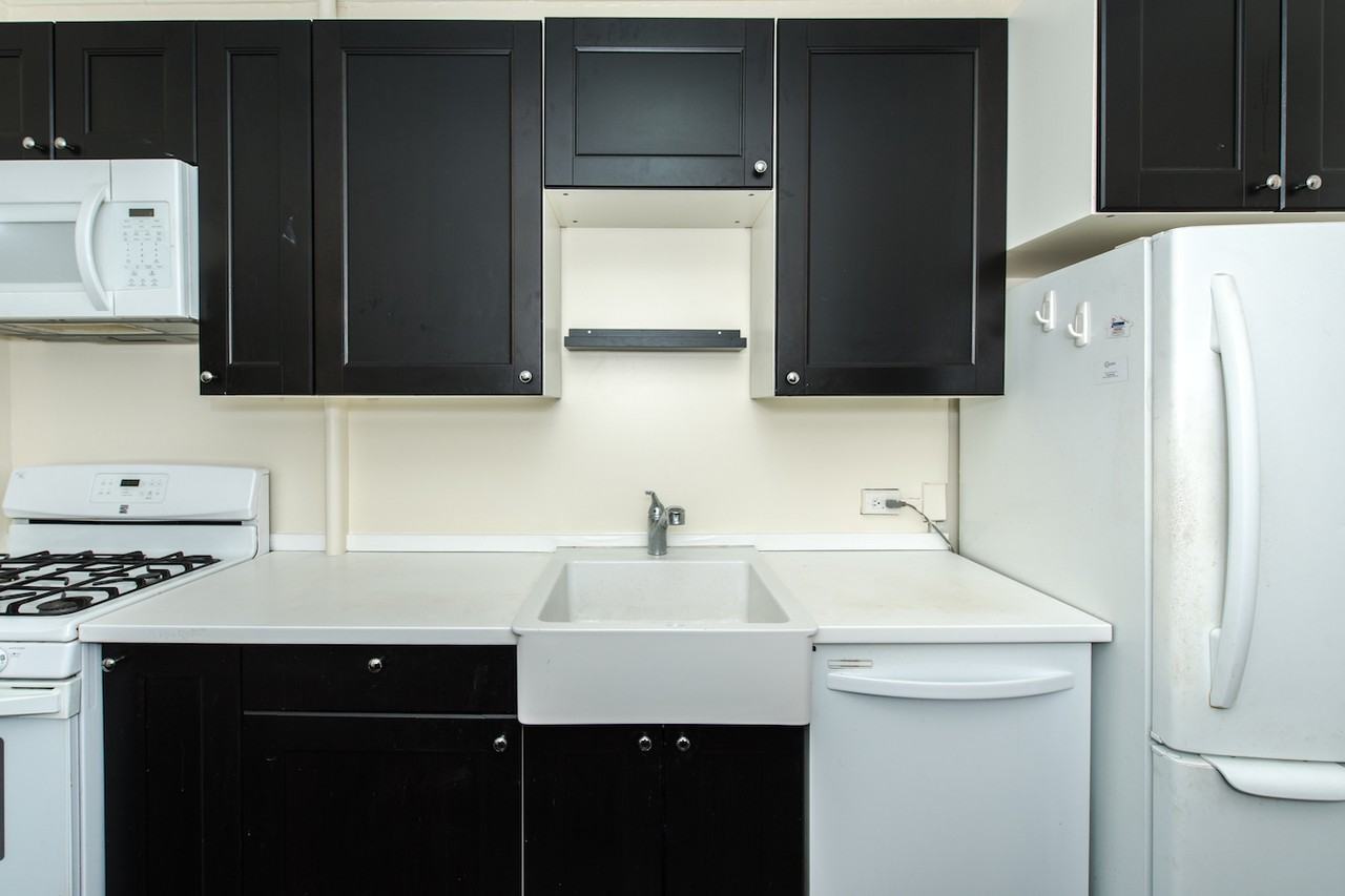 1212 Orren St Ne - Photo 5 of 20
