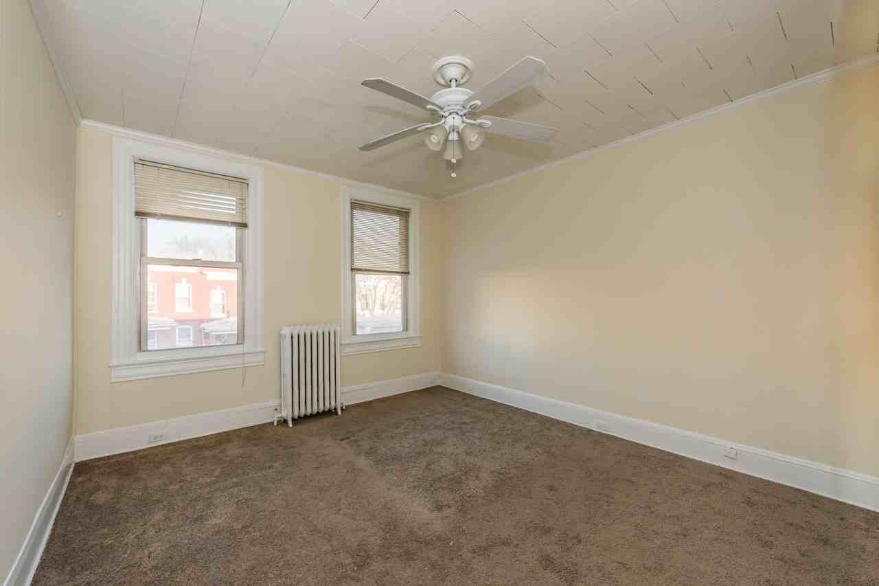 1212 Orren St Ne - Photo 7 of 20