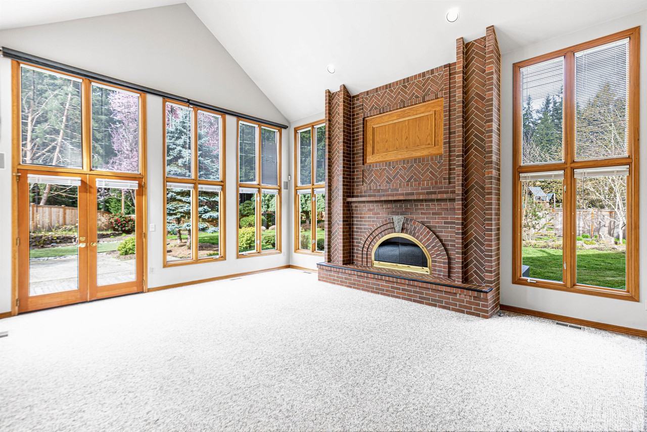 5811 124th Ct Ne #1 - Photo 3 of 30