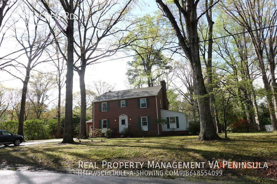 119 Selden Rd - Photo 2 of 22