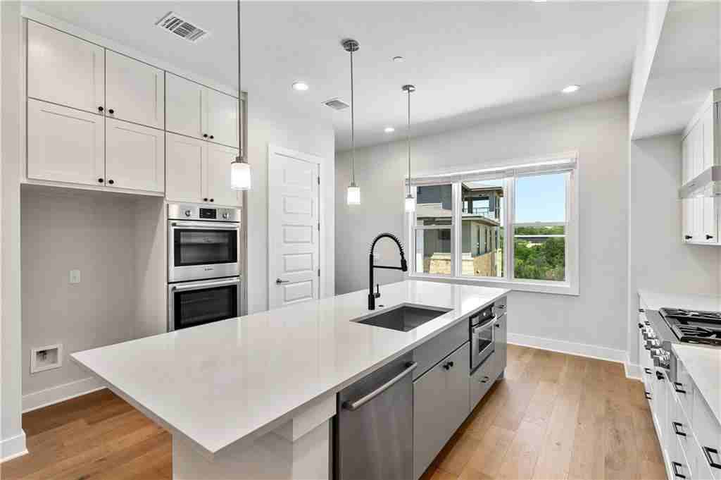 4611 Unity Circle - Photo 2 of 33
