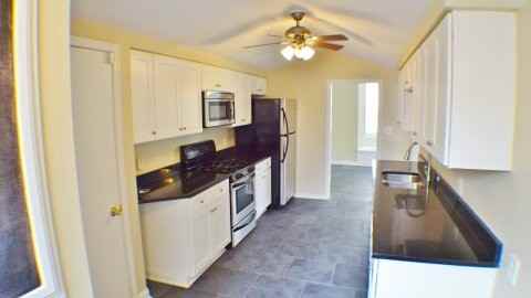 2119 Memorial Pkwy - Photo 3 of 22