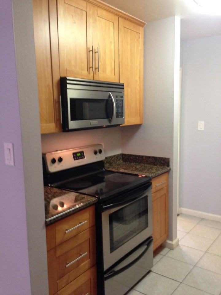832 North Delaware Street - Photo 3 of 4